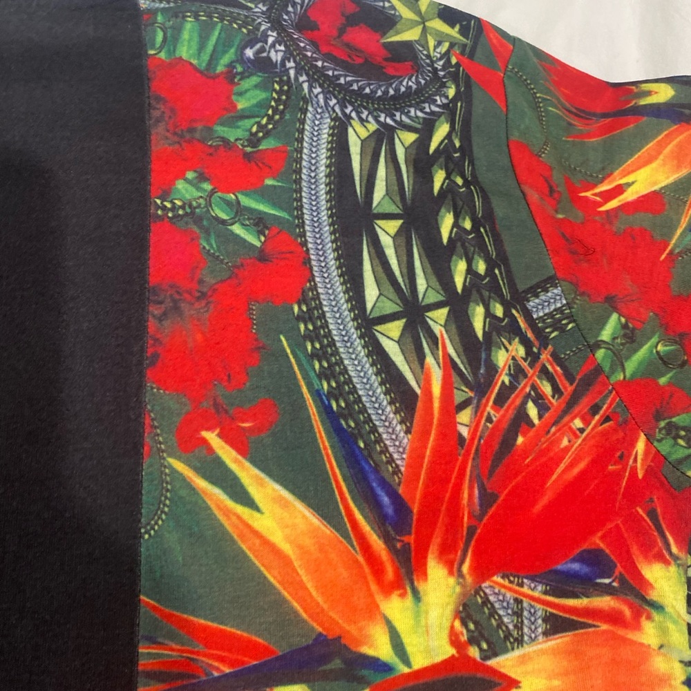 Givenchy - Picture 9 of 11